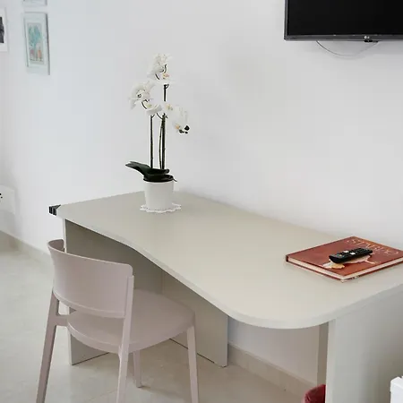 Stabiae Charm Couette-café
